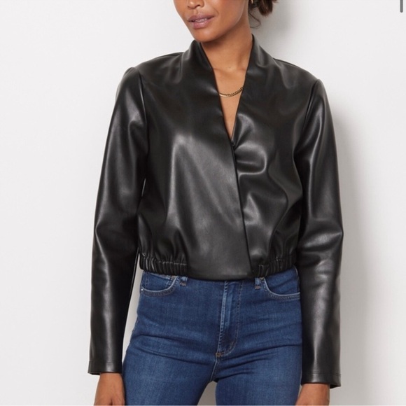 Evereve Jackets & Blazers - EVEREVE Nylah Black Vegan Leather Blazer Jacket Top With Suede Interior XS